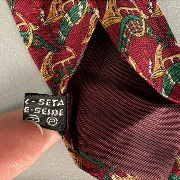 Vintage Salvatore Ferragamo Men's Hunting Horn Silk Tie Red Novelty 3.5" Wide - Picture 7 of 9